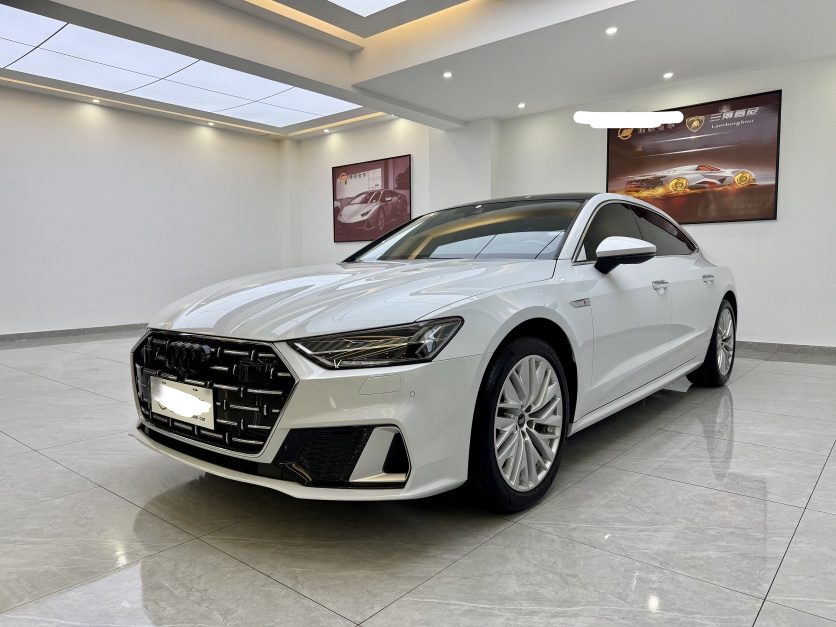 Ауди A7L из Китая — фото с площадки Guazi
