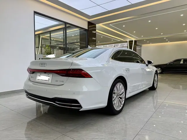 Ауди A7L из Китая — фото 20 с площадки Guazi