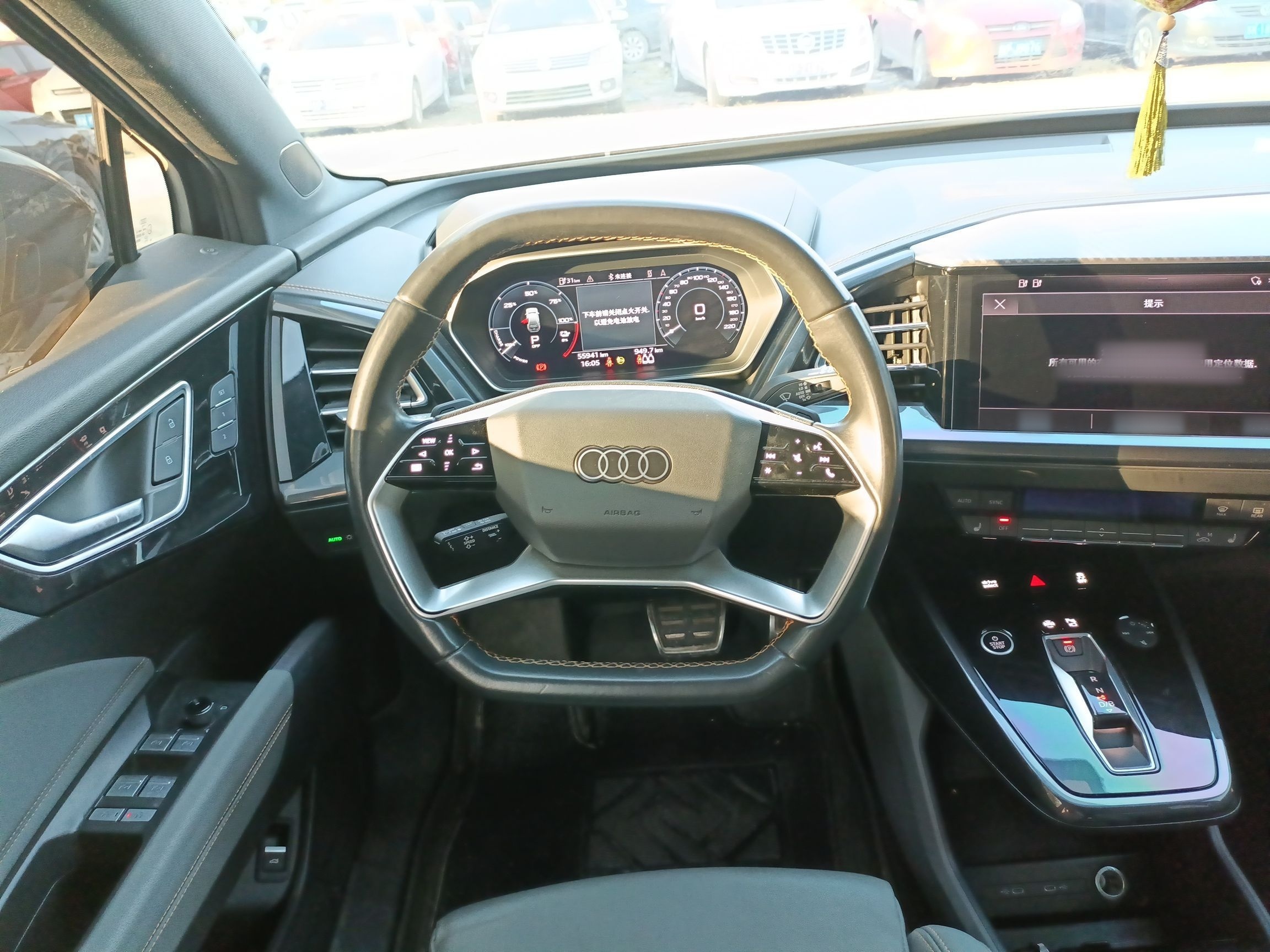 Audi Q4 e-tron из Китая — салон и цифровая приборная панель