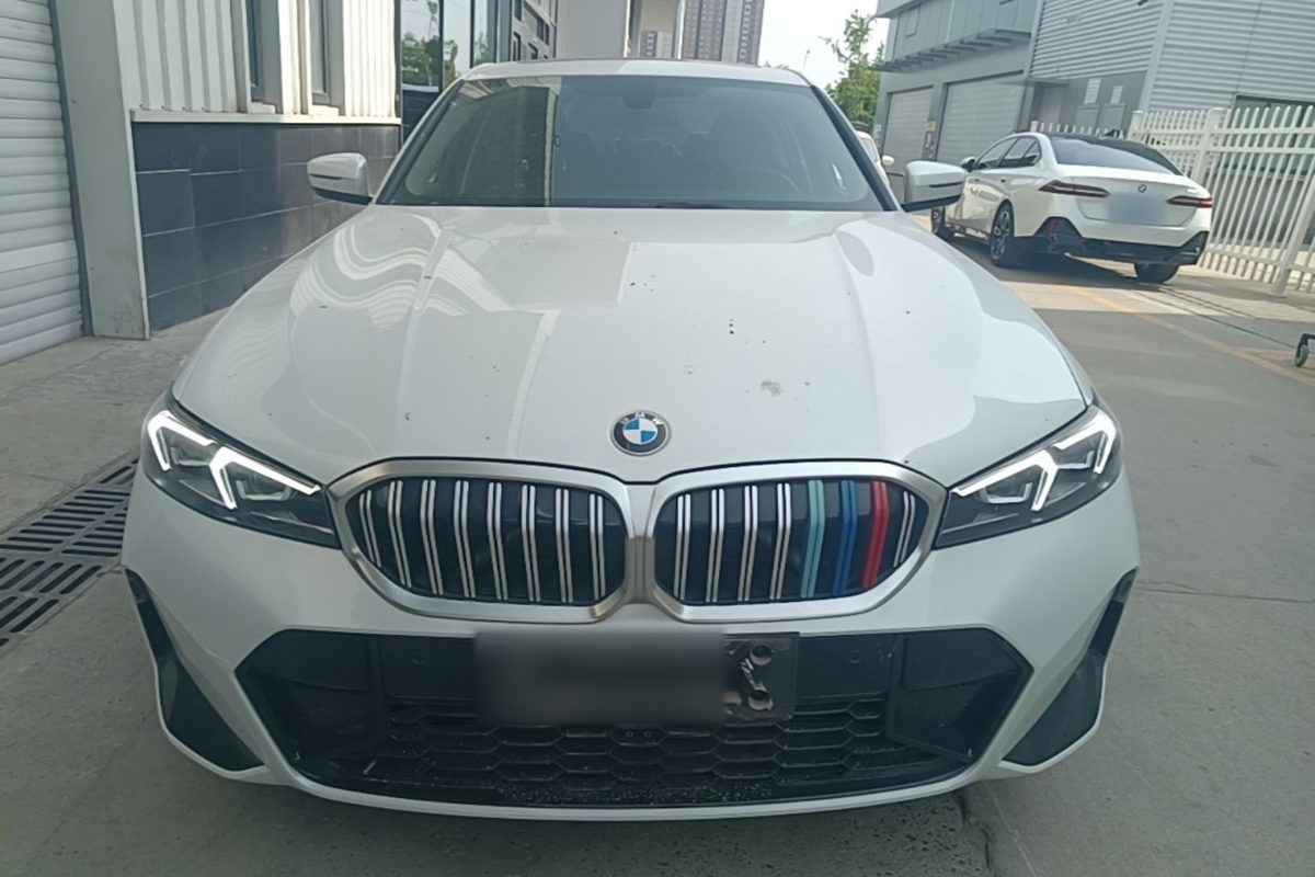 BMW 325Li xDrive — M Sport решётка радиатора