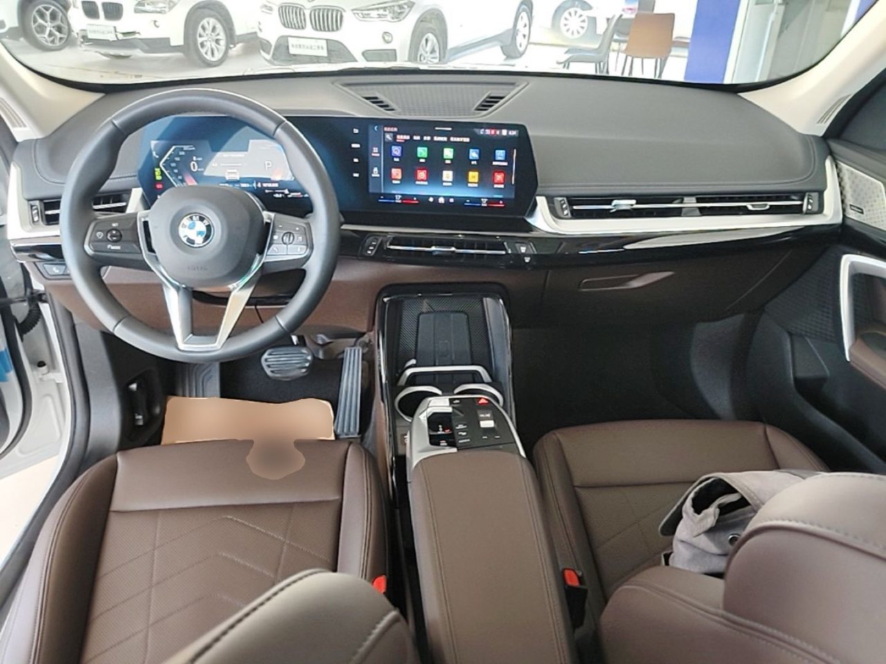 Передняя панель китайской BMW X1 U12