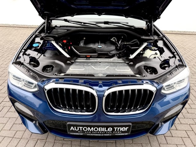 Моторный отсек европейской BMW X3 G01, мотор B48