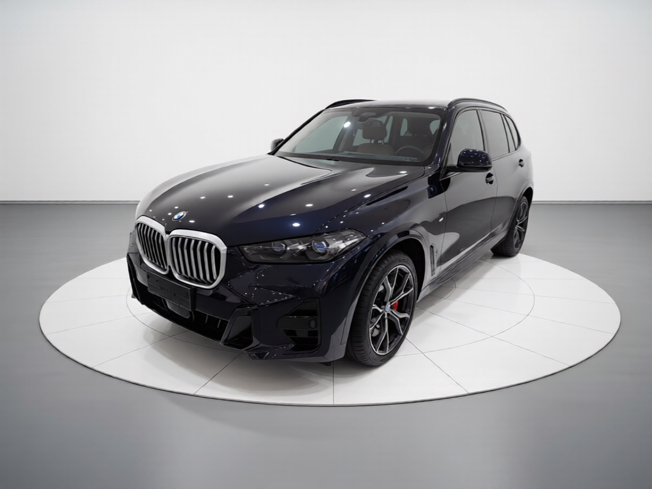 BMW X5L из Китая — тёмно-синий, вид спереди три четверти