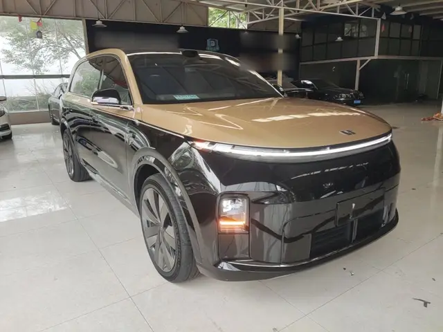 Li Auto из Китая — фото с китайской площадки