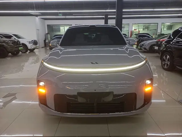 Li Auto из Китая — фото с китайской площадки