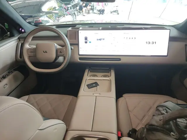Li Auto из Китая — фото с китайской площадки