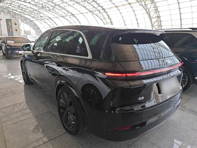 Li Auto L7 из Китая — фото с китайской площадки