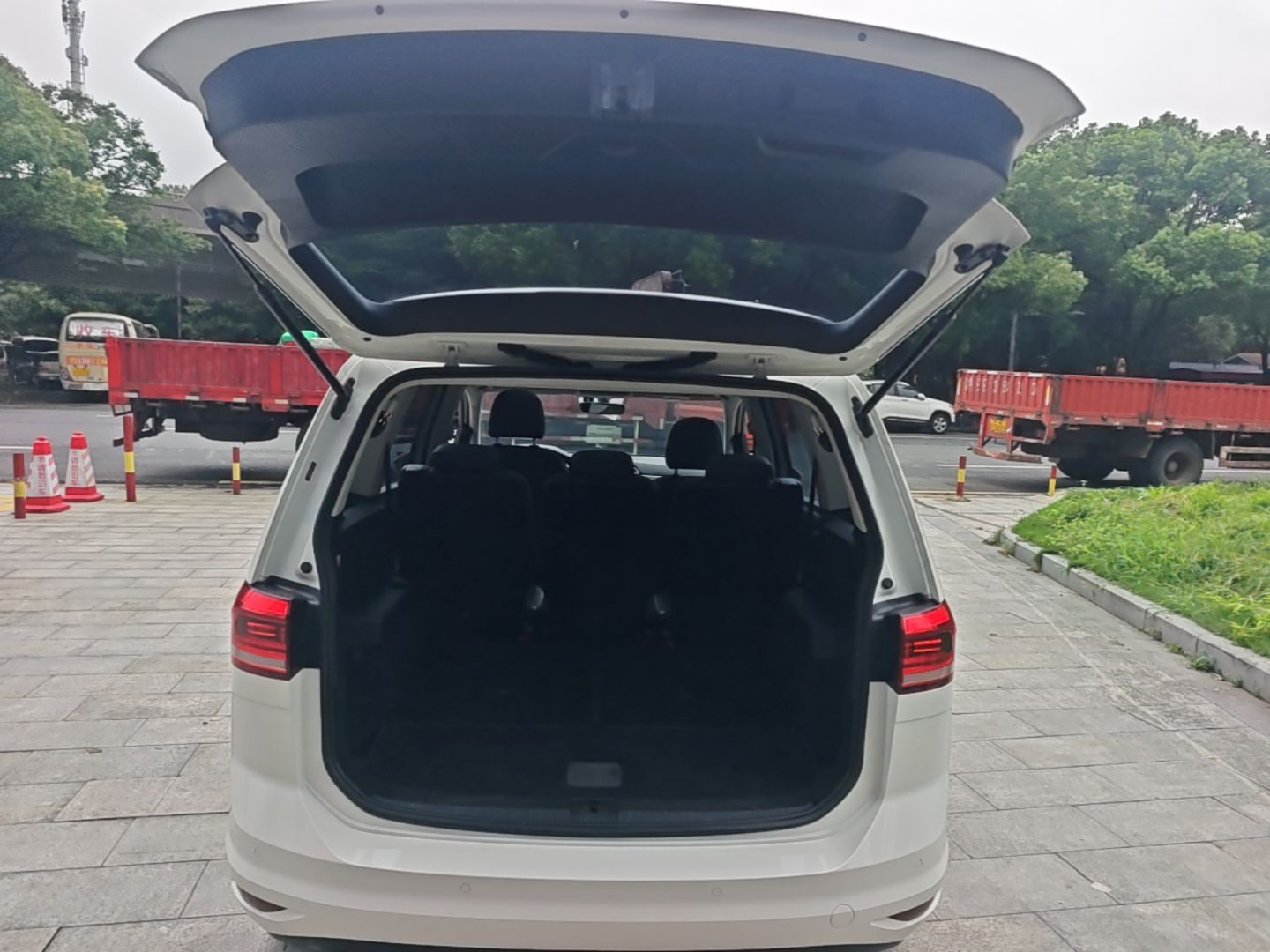 Touran L или Tiguan L из Китая: что выбрать на 1.4 TSI 150 л.с.