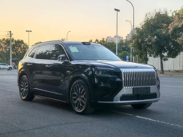 Zeekr 8X из Китая — фото с китайской площадки